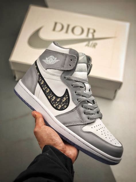 nike x dior scarpe prezzo|Jordan 1 Retro High Dior Men's .